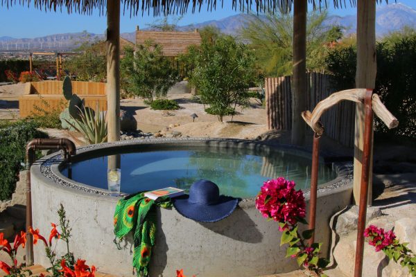 Azure Palm Hot Springs Oasis Mineral Spring Tub