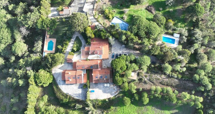 Beautiful Farmhouse, 40 minutes from Lisbon, Sleeps up to 22, Ocean View